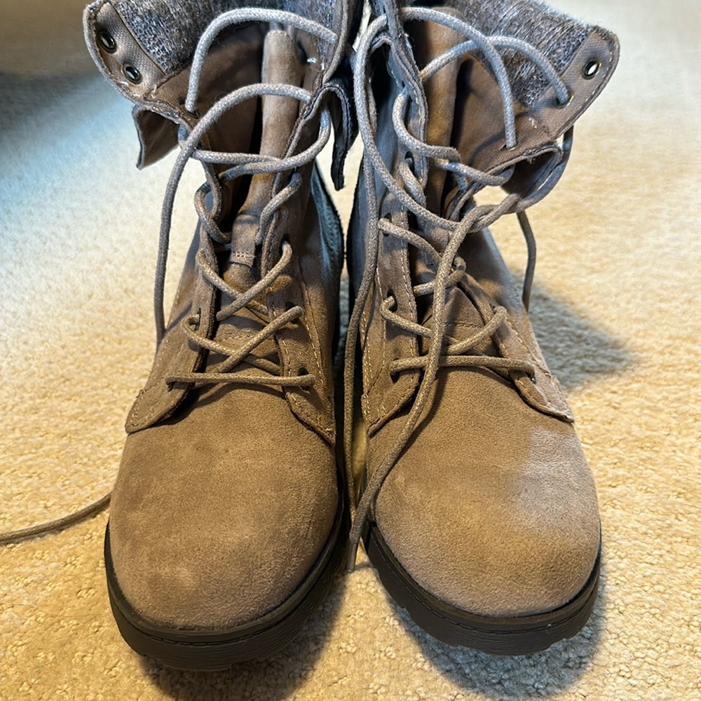 NWOT Brash Tan Lace Up Boots